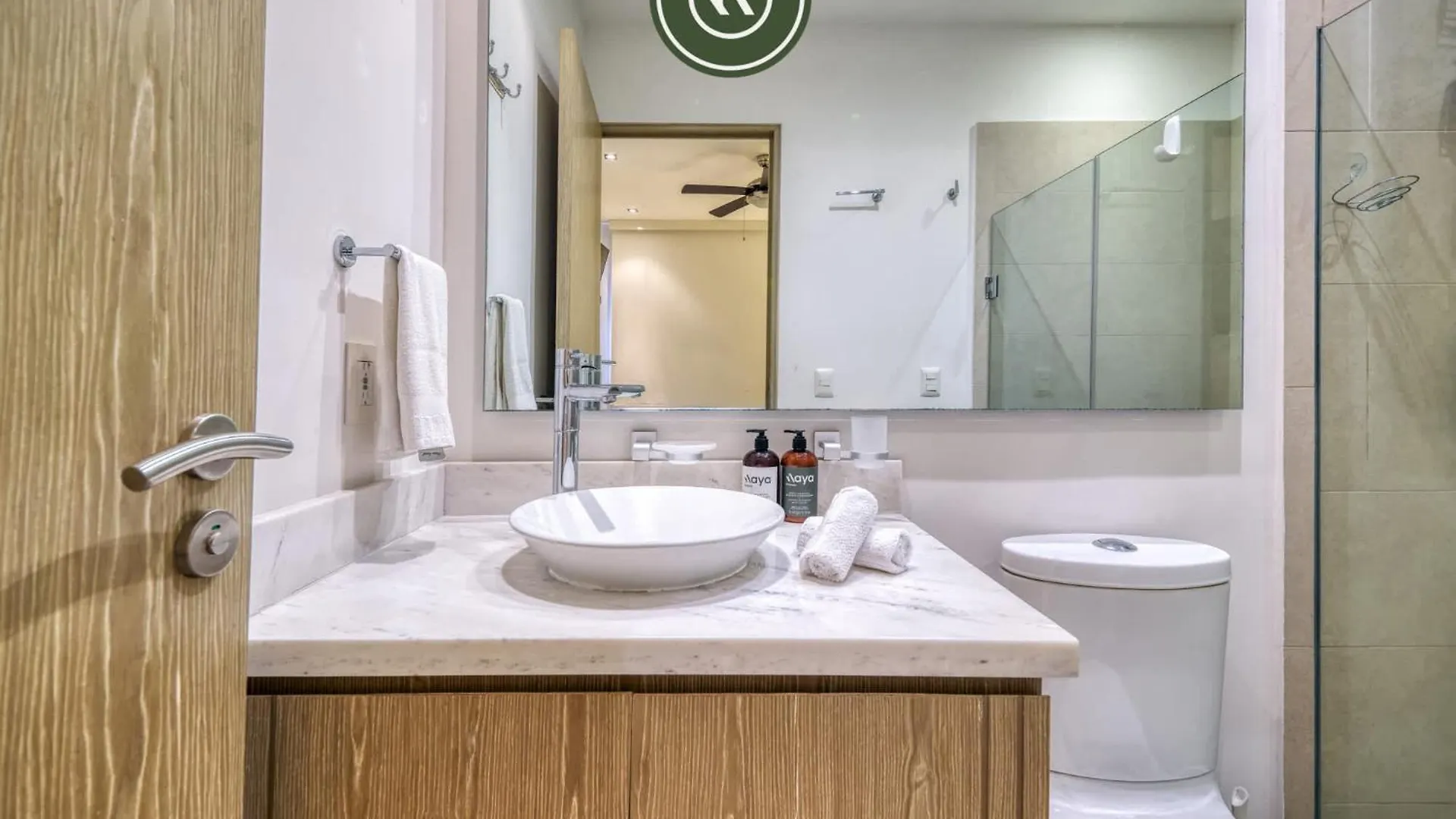 Amazing 1 Bedroom Condo - Zona Romantica - Rooftop Pool Puerto Vallarta Apartment
