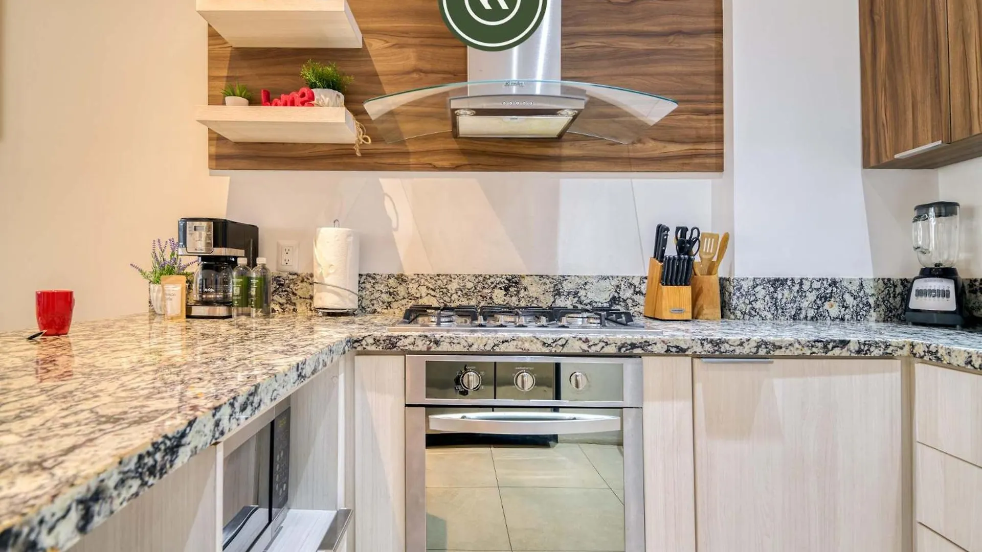 Amazing 1 Bedroom Condo - Zona Romantica - Rooftop Pool Puerto Vallarta