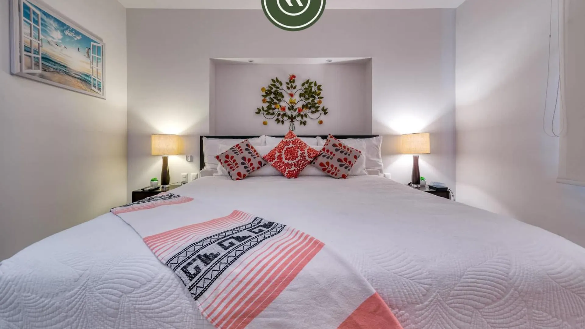 Amazing 1 Bedroom Condo - Zona Romantica - Rooftop Pool Puerto Vallarta